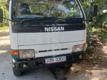 Nissan Tipper 1993 Lorry