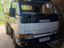 Nissan Tipper 1994 Lorry