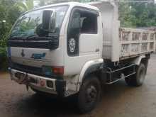 Nissan Tipper 1998 Lorry