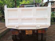 https://riyasewana.com/uploads/nissan-tipper-2001-2714465912132.jpg