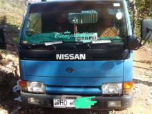 Nissan Tipper 2003 Lorry