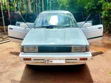 Nissan Trad Sunny HB12 1989 Car
