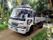 Nissan Nissan 2002 Lorry