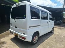 Nissan U71 2012 Van