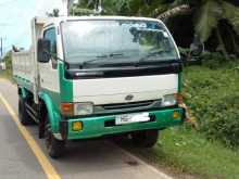 Nissan Ud 1996 Lorry