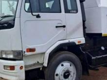 Nissan UD 1995 Lorry