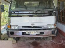 Nissan Ud 1997 Lorry
