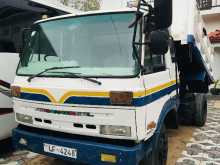 Nissan UD 2 CUBE TIPPER 1996 Lorry