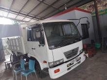 Nissan UD Tipper 2010 Lorry