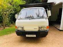 Nissan Vanette 1987 Van