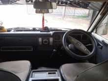 https://riyasewana.com/uploads/nissan-vanatte-1986-119385712583.jpg