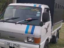 Nissan Vanette 2000 Lorry