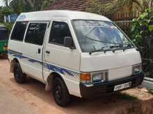 Nissan Vaneete 1992 Van