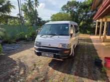 Nissan Vanette 2011 Van