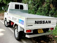 https://riyasewana.com/uploads/nissan-vanete-112562617403.jpg