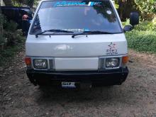 Nissan Vanette 1984 Van
