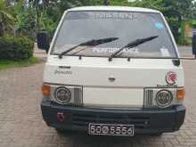 Nissan Vanette 1982 Van