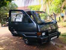 Nissan Vanette 1987 Van