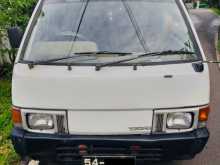 Nissan Vanette 1988 Van