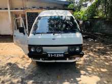 Nissan Vanette 1989 Van
