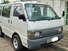 Nissan VANETTE 1998 Van