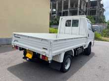 https://riyasewana.com/uploads/nissan-vanette-1999-37215412192.jpg