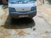 Nissan Vanette 2000 Van