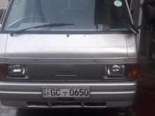 Nissan Vanette 2000 Lorry