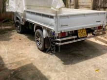 Nissan Vanette 2002 Lorry