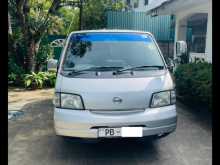 Nissan Vanette 2004 Van