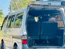 Nissan Vanette 2000 Van