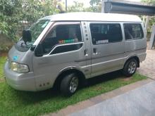 Nissan Vanette 2000 Van