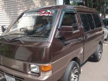 Nissan Vanette 1993 Van