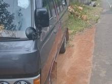 Nissan Vanette 1988 Van
