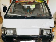 Nissan Vanette 1990 Van