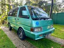 Nissan Vanette 1990 Van