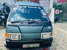 Nissan Vanette 1988 Van