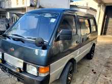 Nissan VANETTE 1991 Van