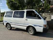 Nissan Vanette 1992 Van