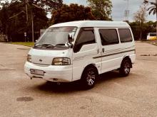 Nissan Vanette DX 2000 Van
