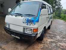 Nissan Vanette Full Options 1999 Van