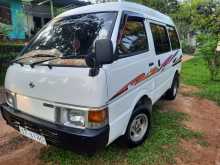 Nissan Vanette Highroof 1995 Van