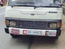Nissan Vanette 1987 Van
