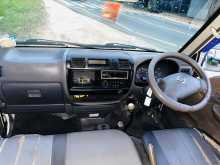 https://riyasewana.com/uploads/nissan-vannet-1618564622413.jpg