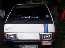 Nissan Vanette 1988 Van