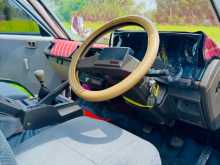 https://riyasewana.com/uploads/nissan-vannet-1991-118193212853.jpg
