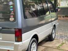 https://riyasewana.com/uploads/nissan-vannet-1993-311444412592.jpg