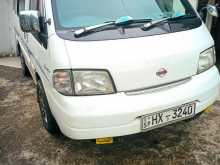 Nissan Vanette 2000 Van