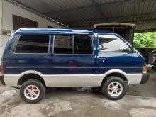 Nissan Vanette 1997 Van