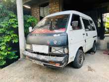 Nissan Vanette 1989 Van